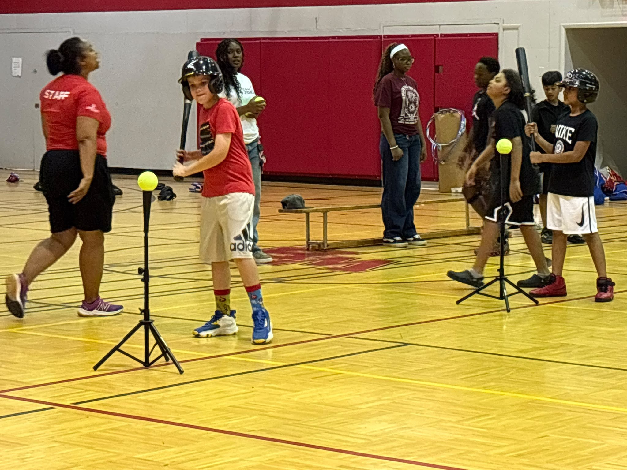 Teamwork games that reinforce confidence and connection in Toronto
